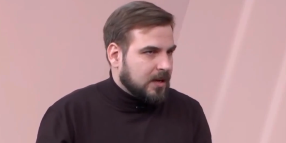 "Glupljih ljudi od pumposlavaca nije bilo!" Filozof o blokaderima: Lakirani noktići, fenirane kose... Čime su to oni nezadovoljni? (VIDEO)