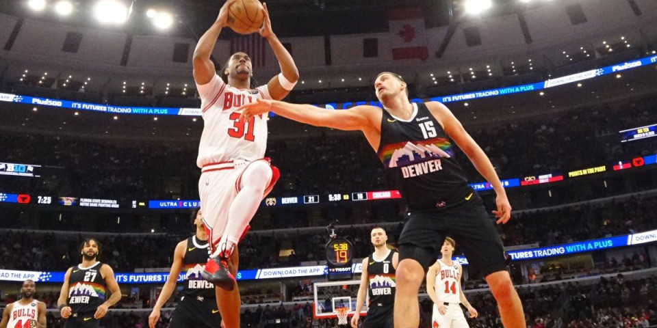 Srpsko kolo u Čikagu vodilo Nikolu Jokića do istorije (VIDEO)