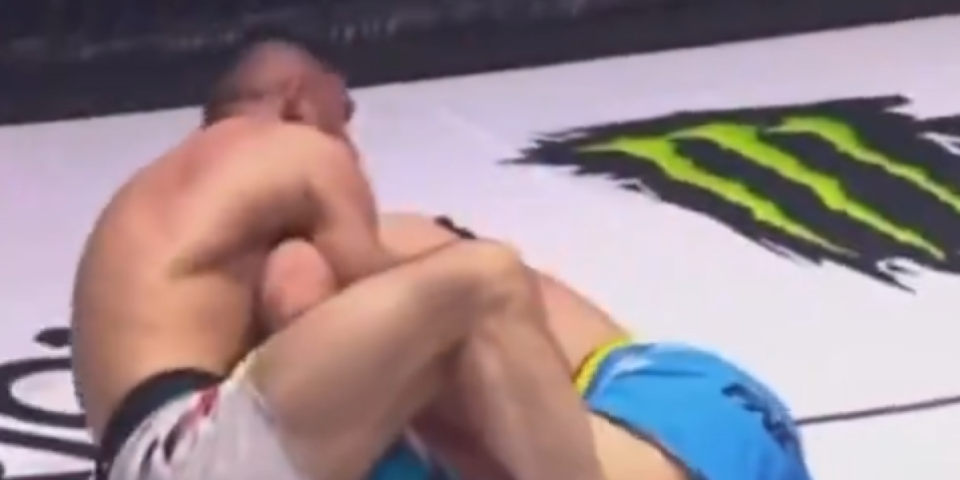 Ovo je smrtonosno oružje: Sufiev gušenjem "ugasio" Čečena (VIDEO)