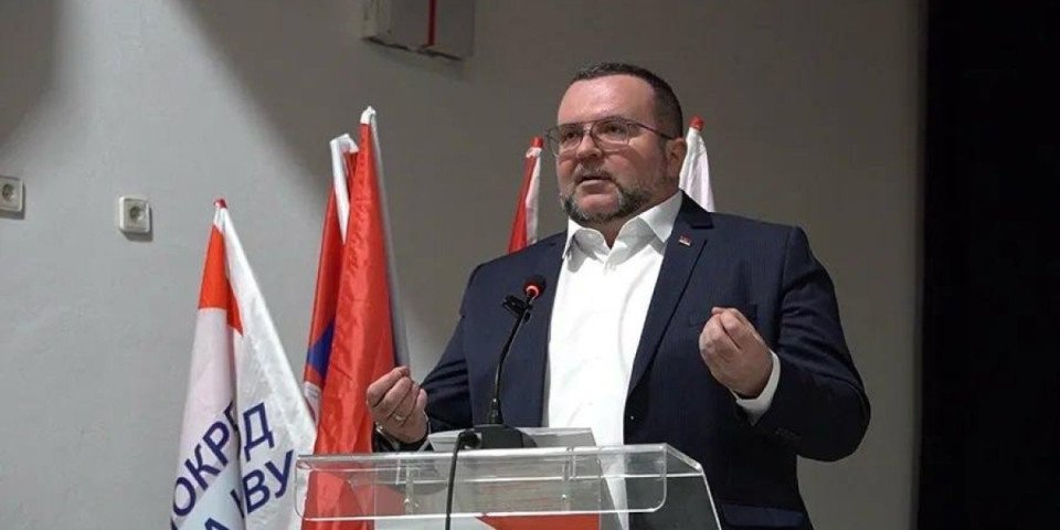 Dr Milan Lazarević odgovorio ZLF: Kako vam ne smeta grb američke vojske nasred državne bolnice