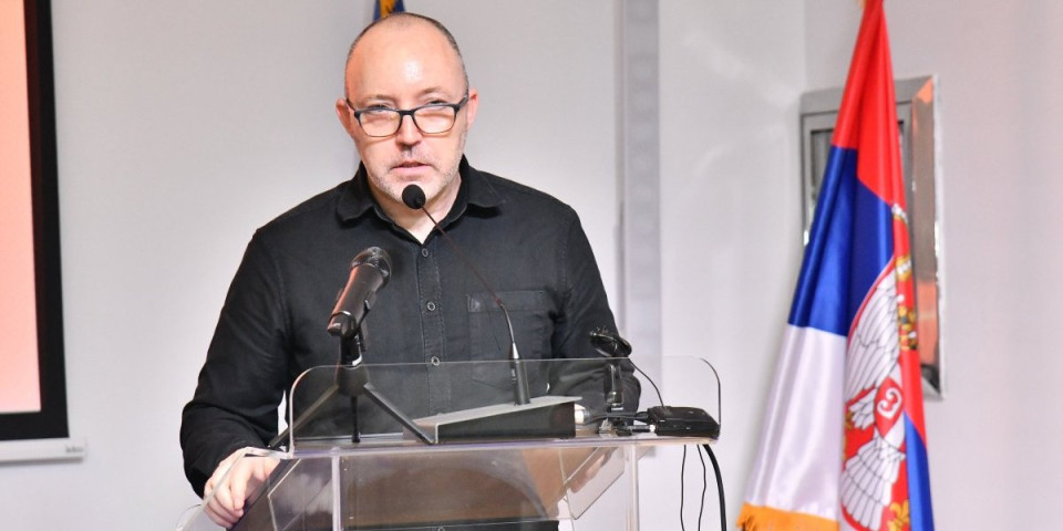 Blokaderski novinar sipa stravične uvrede! Obratio se RTS: Monstrumi, nakaze - crknite!