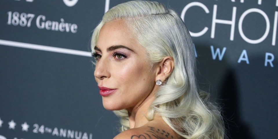 Publika zanemela, mreže eksplodirale: Lejdi Gaga u izdanju koje je sve izulo iz cipela(FOTO)