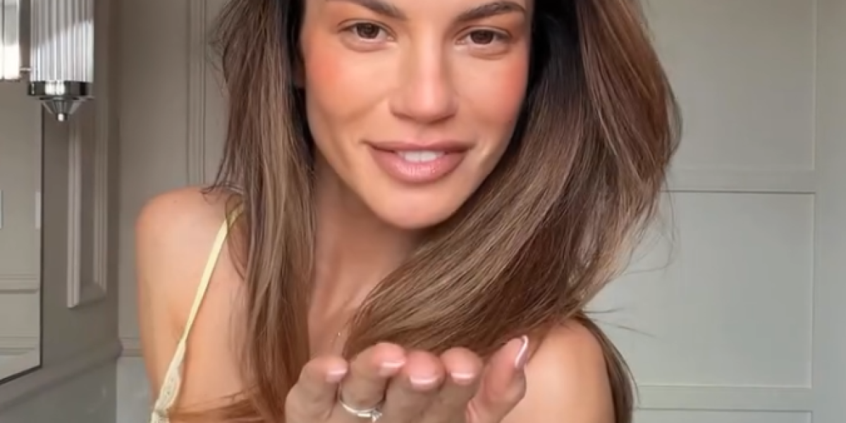 Danijela Dimitrovska u donjem vešu