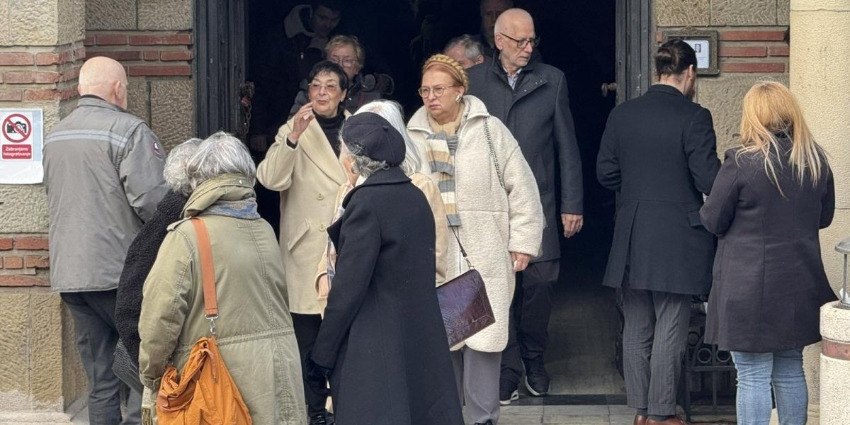 Nada Blam na sahrani Gordane Marić