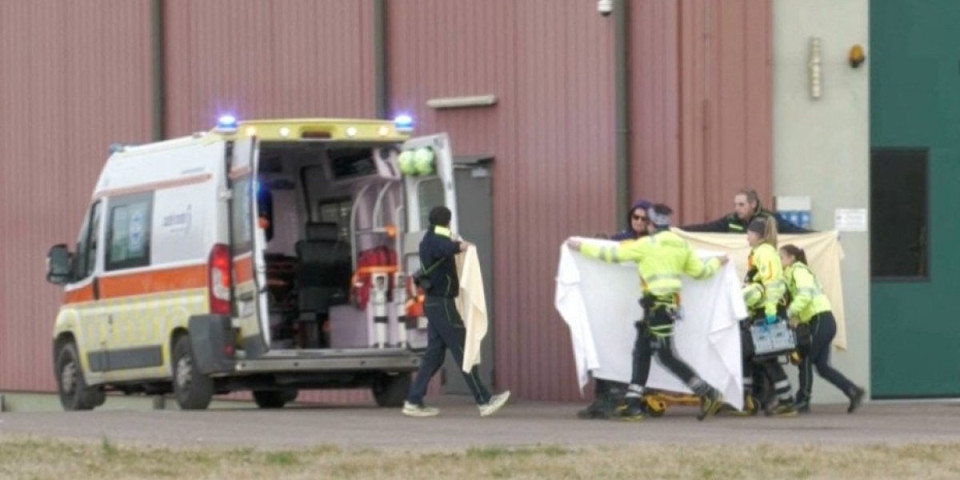 Lindzi Von operisana po treći put: Sva u šinama i šavovima, pogledajte fotografiju iz bolničkog kreveta (FOTO)