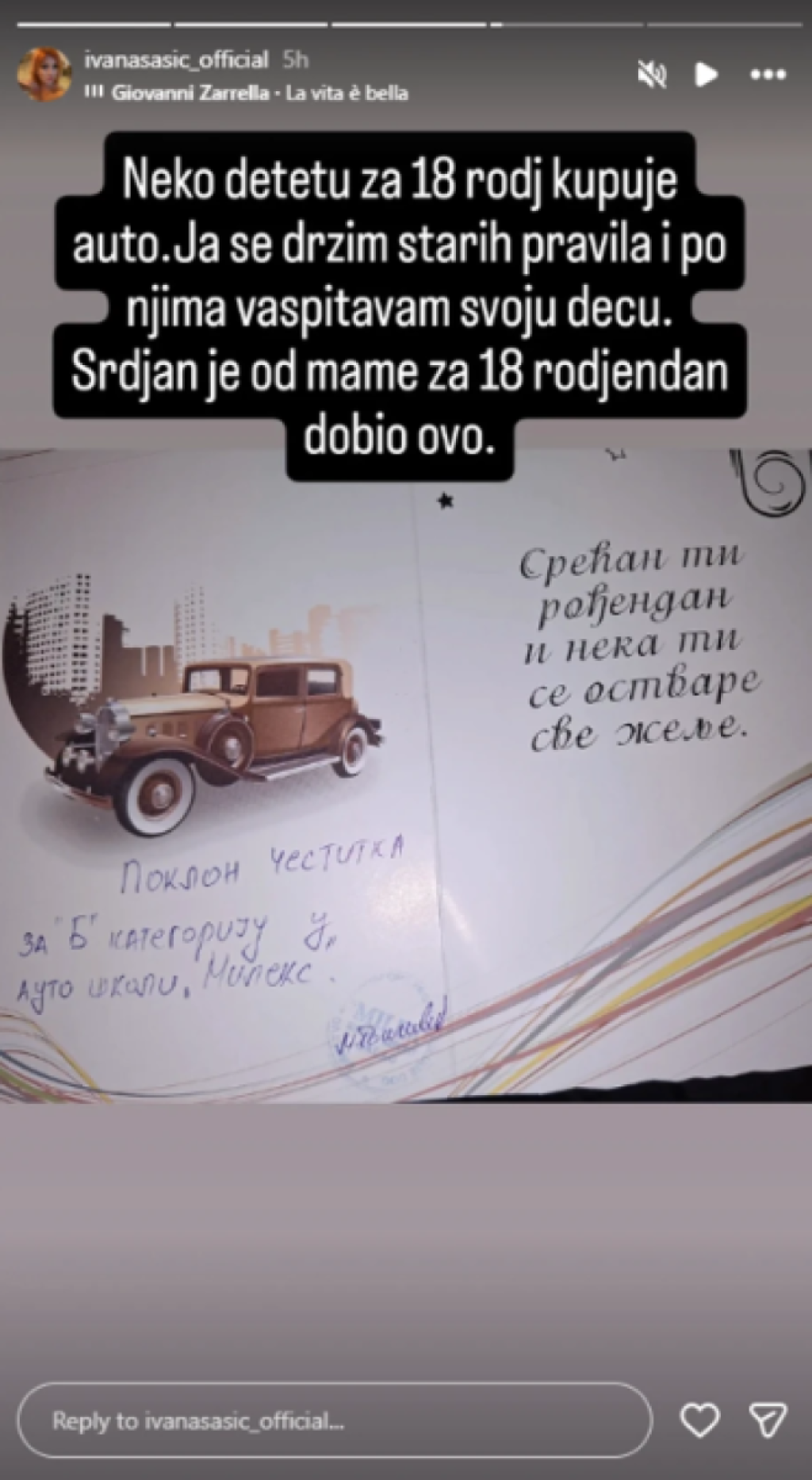 "Ne kupujem auto kao neki": Svi gledaju u poklon koji je pevačica dala sinu za punoletstvo (FOTO)