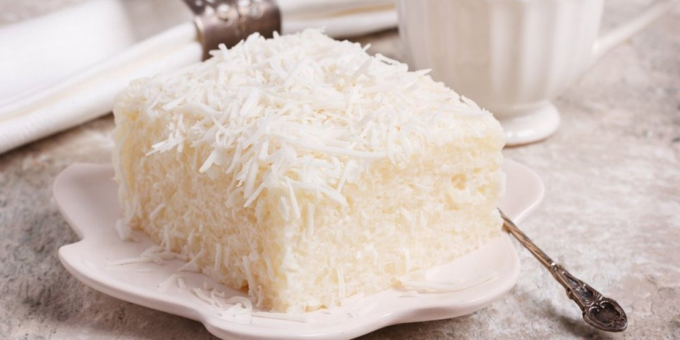 Beli čupavci: Starinska receptura u verziji kolača kakvu nikada niste probali