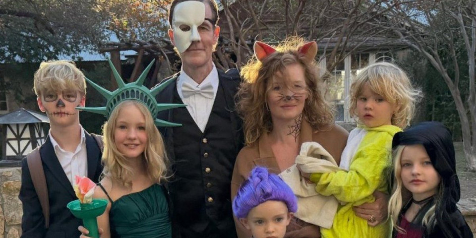 Porodica Džejmsa Van Der Bika ostaje na ulici: Prikupljeno više od milion dolara pomoći za dan