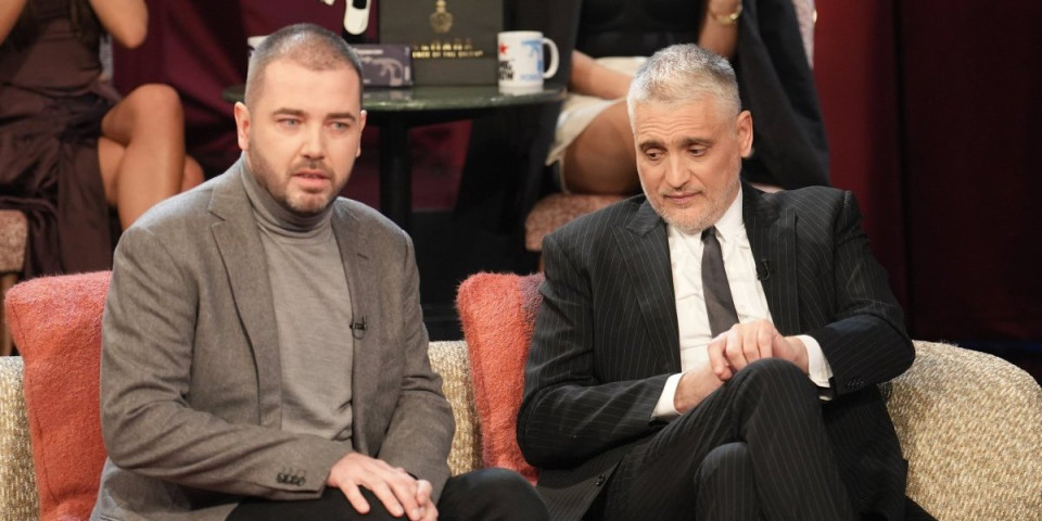 Cimer Čede Jovanovića išao u školu s Jovanom Jeremić: Osvanula fotka, sede jedno do drugog