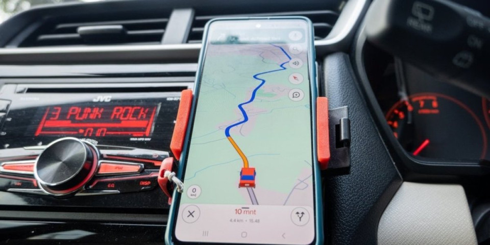 Šok za vozače: Gugl Maps se potpuno menja - uz veštačku inteligenciju više nema lutanja