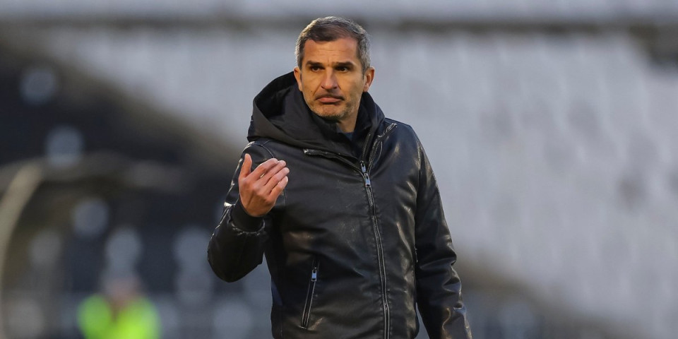 Navijači Partizana nezadovoljni, Humskom se orilo - Nenade, odlazi