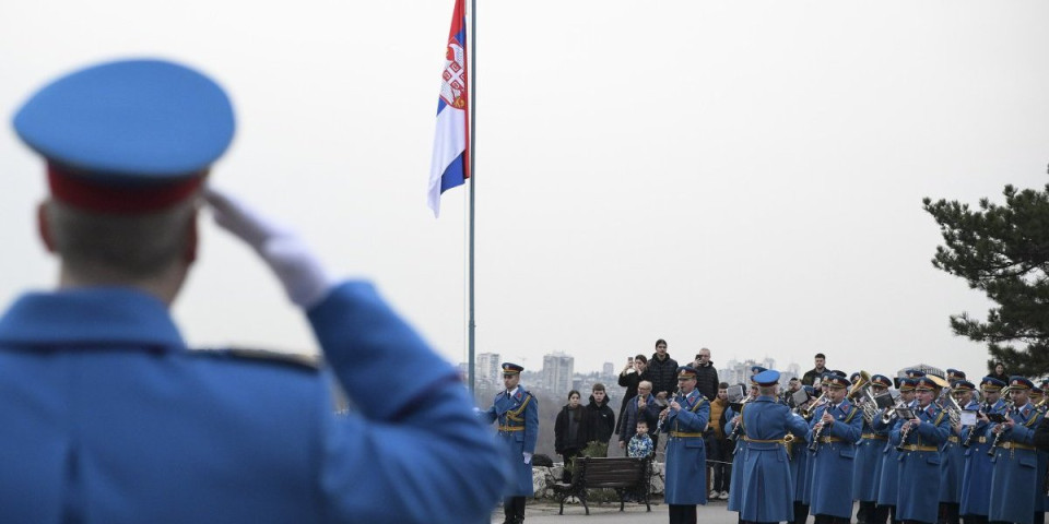 Veličanstveno: Izvršena počasna artiljerijska paljba na Kalemegdanu (FOTO/VIDEO)