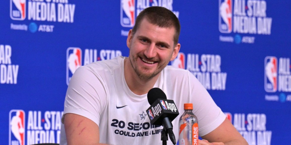 Ma, tako je Ameri - Jokić predstavljen na Ol-staru, a na ekranu Srbija prikazana zajedno sa KiM (FOTO)