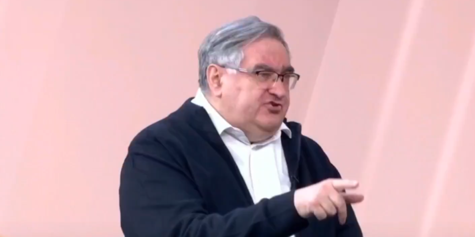 "Neuspešni su, Vučić ih dinsta - nude mačku u džaku": Vukadinović rastavio blokadere