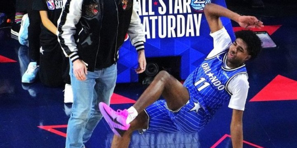 Pa, šta je ovo? NBA svet gledao najgori pokušaj zakucavanja u istoriji Ol-stara (VIDEO)