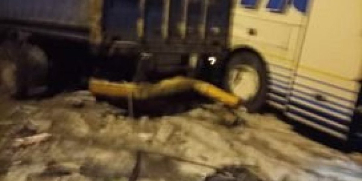 Sudar tri kamiona i autobusa kod Dervente