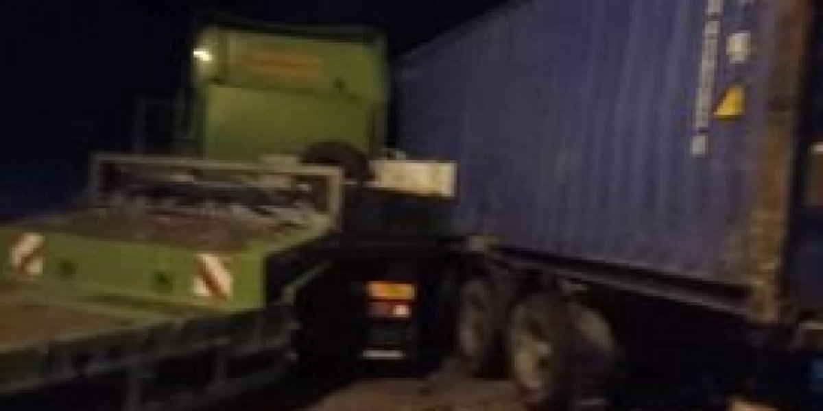 Sudar tri kamiona i autobusa kod Dervente