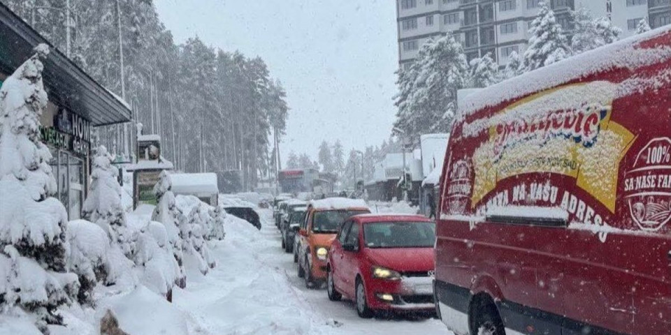 Nema gde da se prođe: Kao da je cela Srbija ovde provela praznik