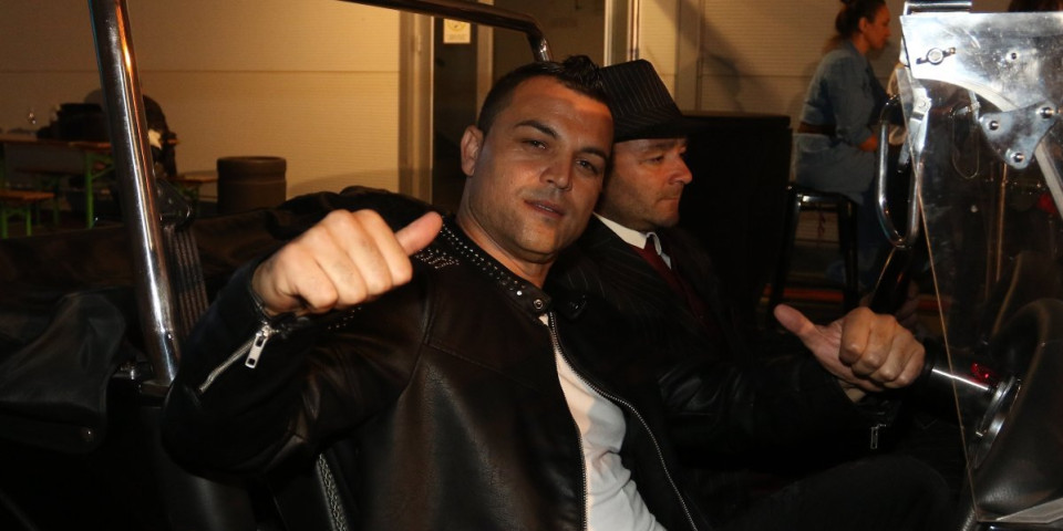 "Rekli su mi da spremim sve pare ili neću izaći živ": Pevača ucenjivali reketaši