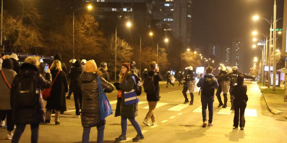 GOSI snimak trese Srbiju: Pucamo po šavovima, nema ljudi - svi gledaju svoje dupe!