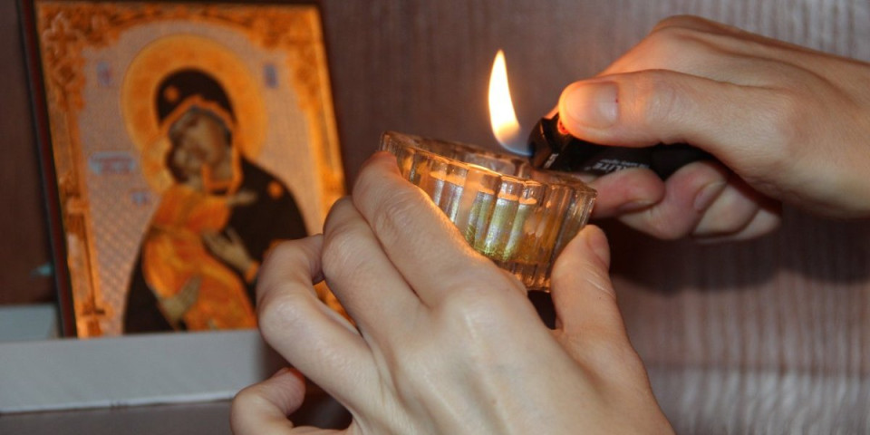 Vernici ovo rade na svaki praznik, a da li je pravilno? Tiče se kandila