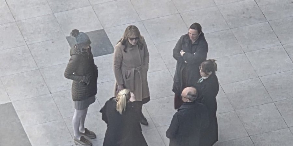 I kolege se distancirale od tužiteljke: Na skupu podrške Bojani Savović pojavilo se pet ljudi