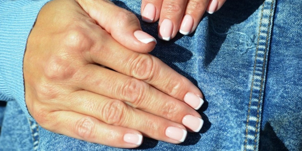 Tajna mladolikih ruku: 6 boja lakova su pun pogodak posle četrdesete