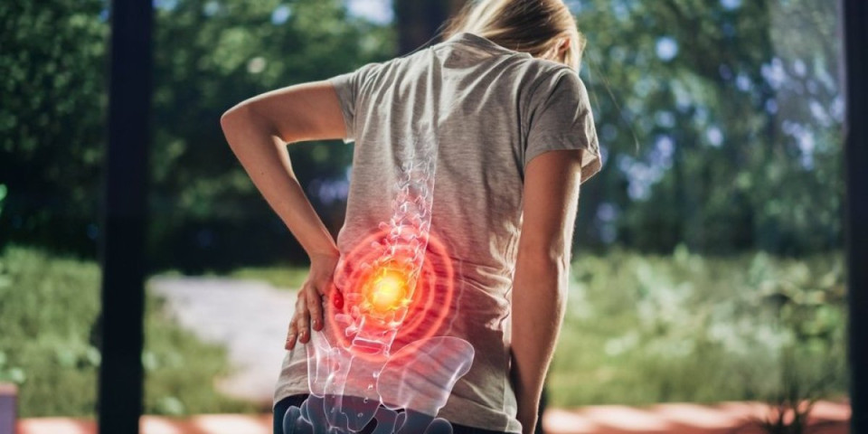 7 vežbi u 7 minuta ukljanjaju bol u leđima: Bez lekova i terapije rasteretite kičmu