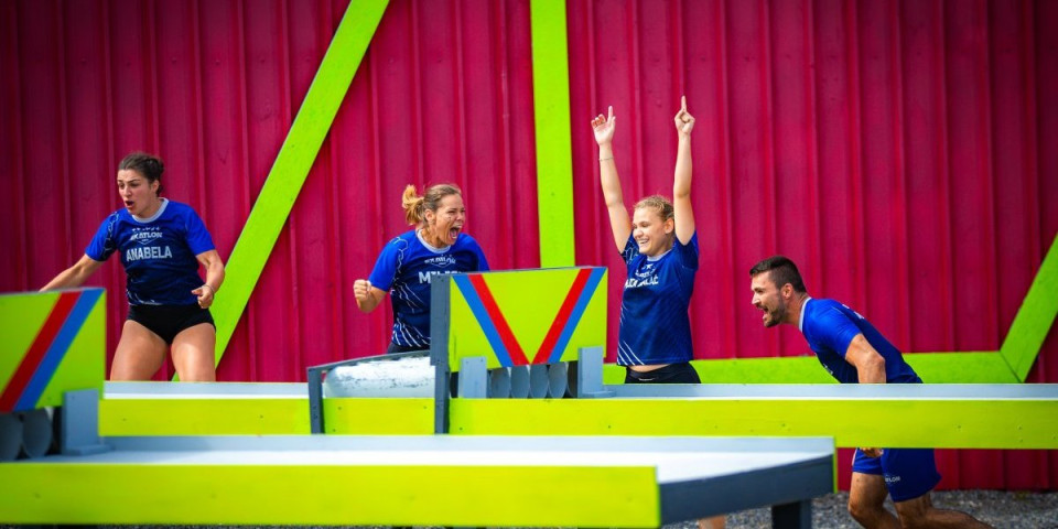 Prelep gest u Exatlonu - Plavi spremili iznenađenje u čast bivšeg saigrača (VIDEO)