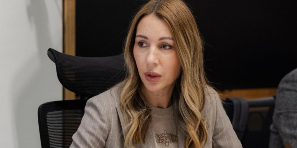 "Prvi put sam je ostavila na 48 sati": Evo kako je izgledao susret ministarke Đedović Handanović i njene bebe nakon puta u SAD