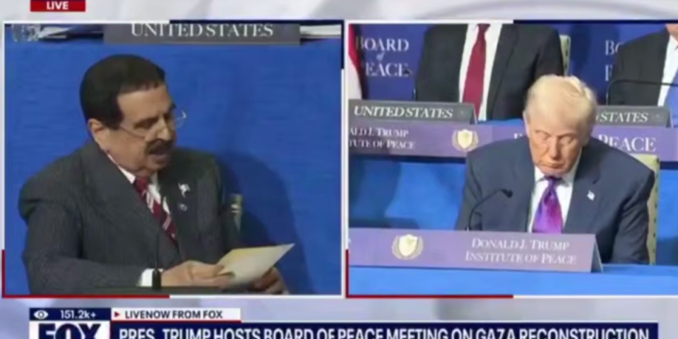 (VIDEO) Skandal! Tramp zaspao na istorijskom samitu: Snimci obilaze svet, svi se čude pred prizorom