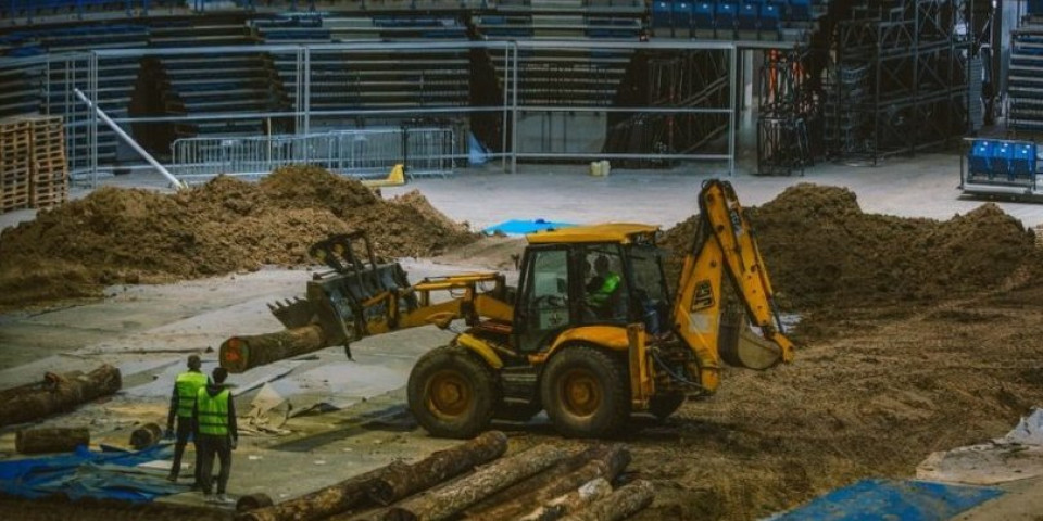Beogradska arena potpuno raskopana: Dok su Zvezda i Partizan na Kupu, u Beogradu se sprema spektakl (VIDEO)