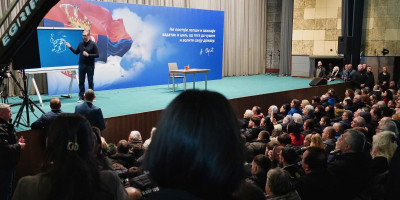 Predsednik Srbije Aleksandar Vučić obišao je Zaječarski i Borski okrug.