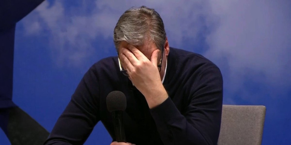 Srbija zanemela zbog priznanja ove majke! Vučić se obratio ženi i uhvatio se za glavu: "Dođe mi da zajedno sa vama plačem"