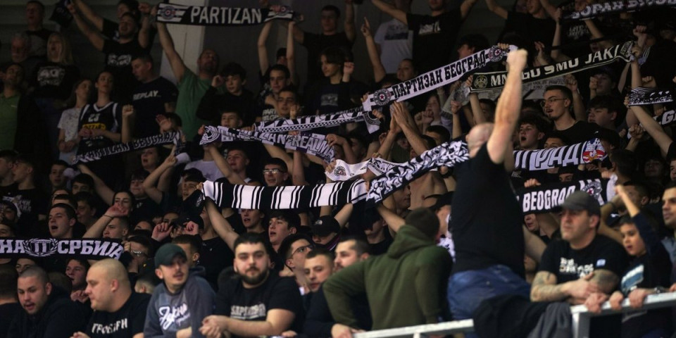 Skandalozan prekid u Nišu! Sudije napustile teren zbog navijača Partizana (VIDEO)