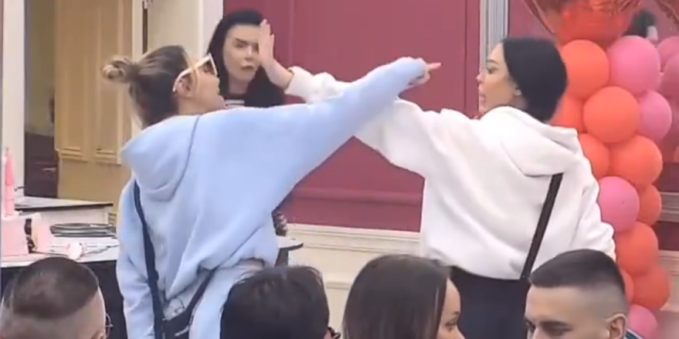 Ovako je počela žestoka tuča: Isplivao jasan snimak Maje i Aneli, evo šta je bio okidač