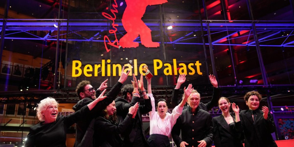 Film "Žuta pisma" pokorio Berlin: Zlatni medved za Ilkera Čataka, Sandra Hiler najbolja glumica