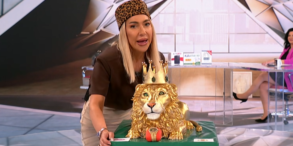 Jovana Jeremić sa tortom