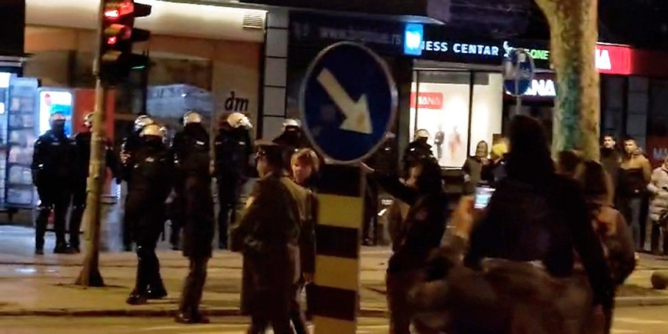 Jezivo: Blokader u Novom Sadu uradio groznu stvar iza leđa predstavika Vosjke Srbije (VIDEO)