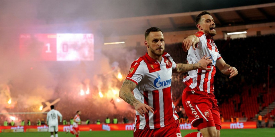 Arnautović se "slomio" posle gola u derbiju: Došao ispred severa i oduševio zvezdaše (VIDEO)