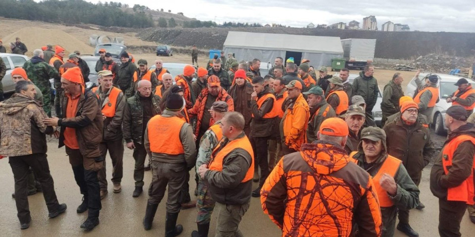 Neslavna hajka na vuka po Zlatiboru: Ni traga od zveri (VIDEO)
