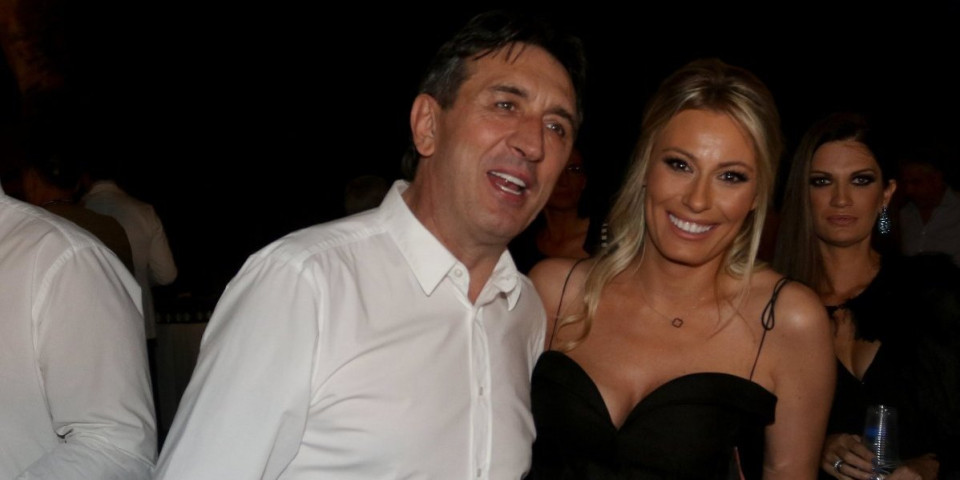 Slavlje kod Žike Jakšića i Dajane Paunović: Podelila srećne vesti (FOTO)