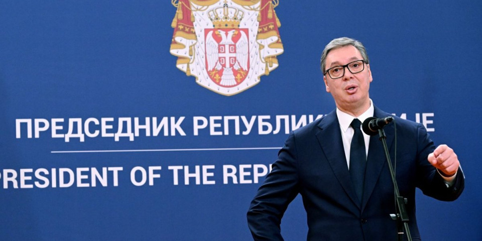 Svečani doček predsednika Vučića: Vojni orkestar postrojen u Astani