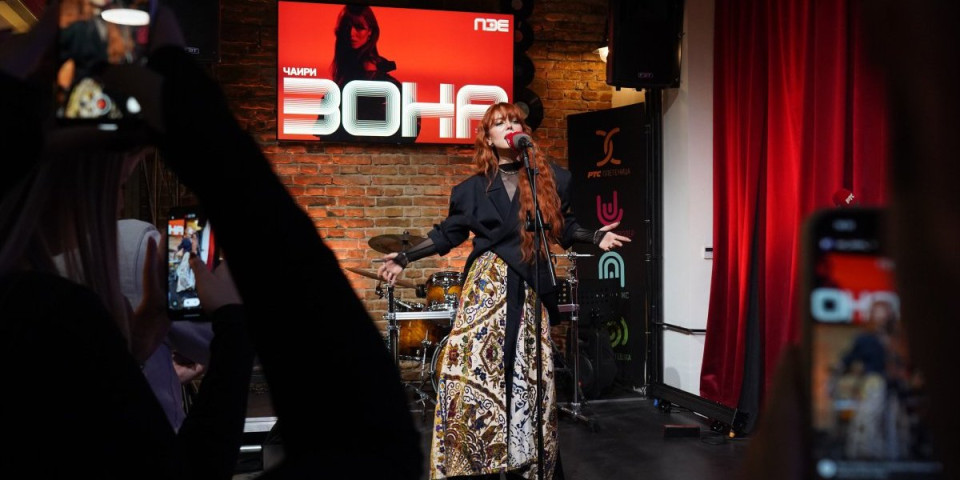 "Upiškila sam se na sceni": Pevačica nije stigla do toaleta, zbog blama želela da pobegne