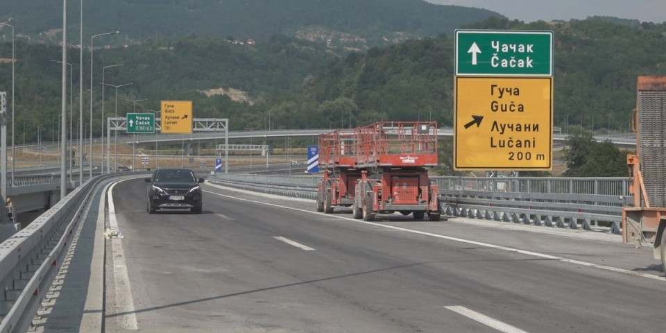 Pažnja:  I sutra promenjen režim saobraćaja na autoputu Pakovraće - Požega