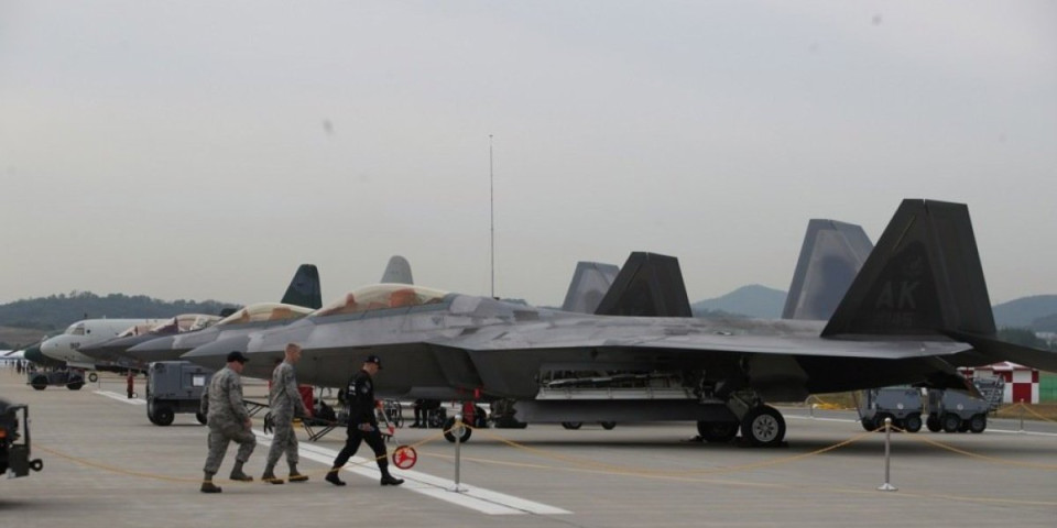 Stižu sve dramatičnije vesti za Iran: F-22 Raptori raspoređeni u izraelske baze - čeka se znak