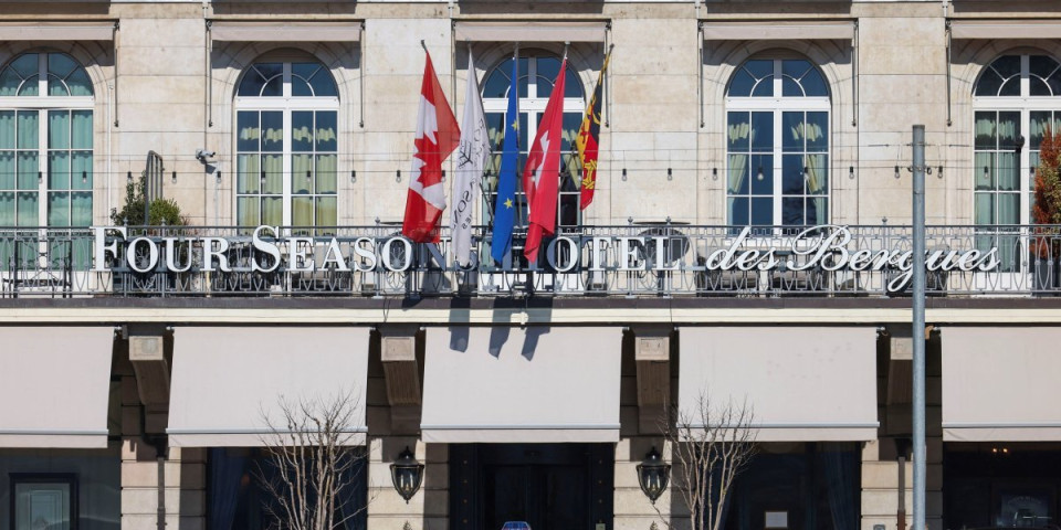 Opsadno stanje u Švajcarskoj: Rusi ušli u hotel, Ukrajinci izlaze - sprema se istorijski dogovor?