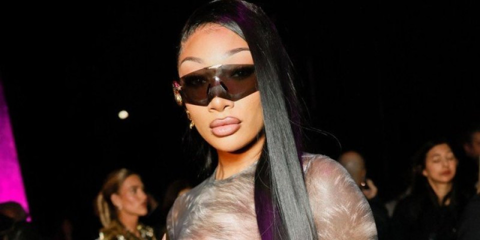 Bradavice i tange na izvol’te: Reperka zapalila Milano - zategnuta kao praćka (FOTO)