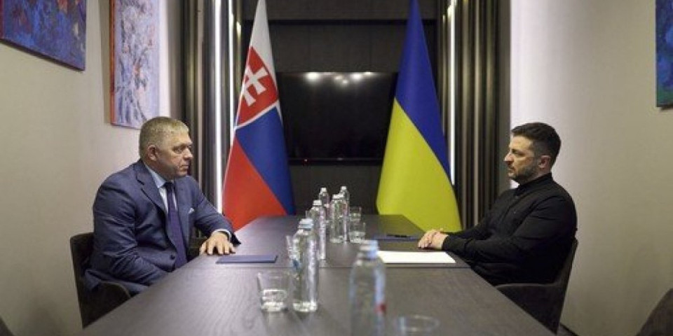 Trese se Kijev! Zelenski moli Fica za sastanak: Panika zbog nafte