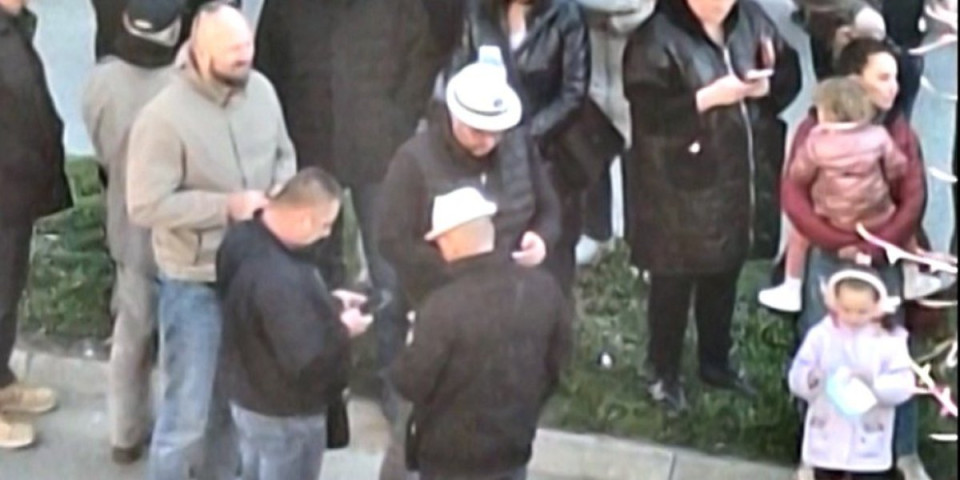 (VIDEO) Ovo morate videti: Blokaderi tvrde da Kosovo nije Srbija!